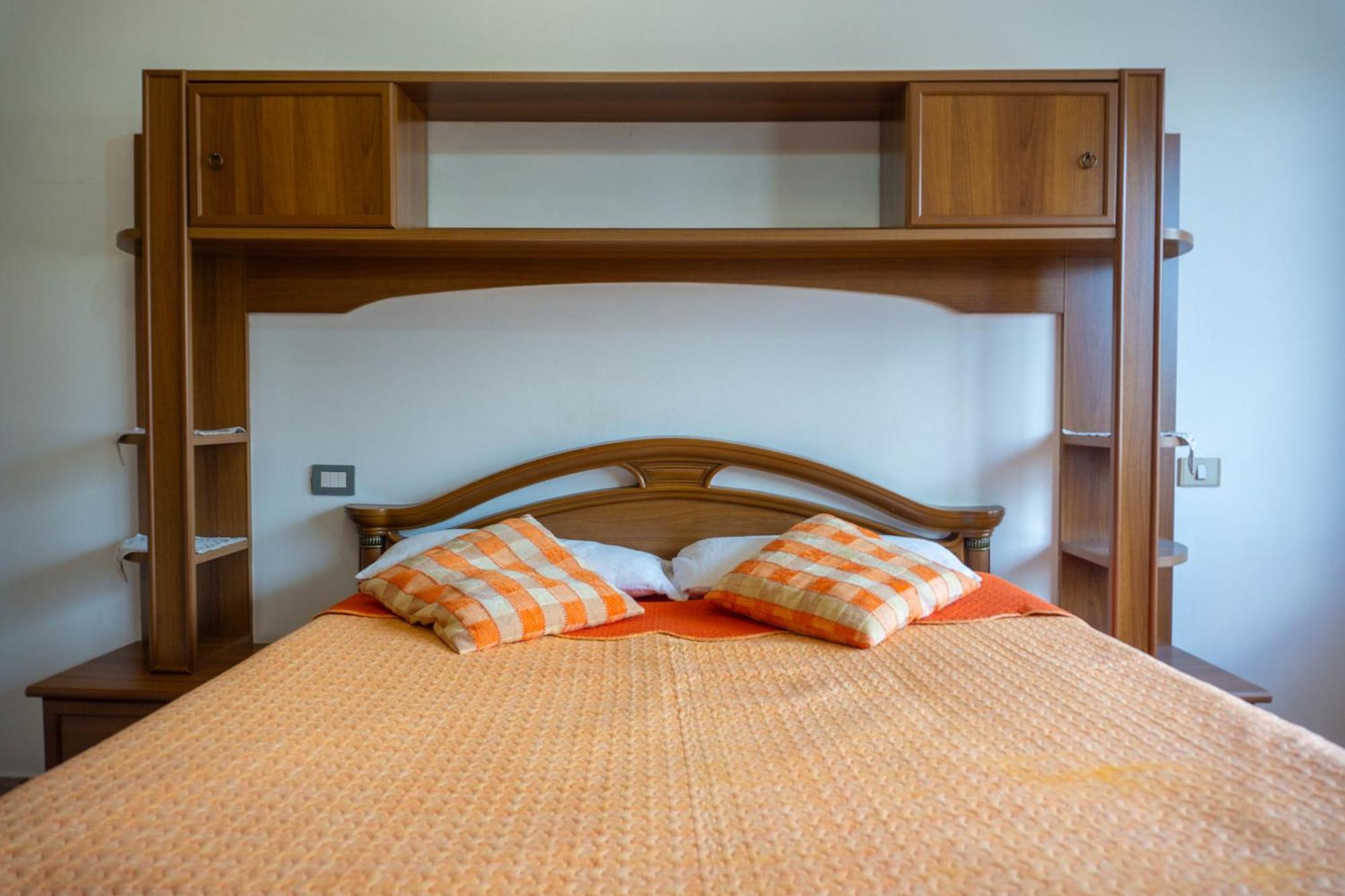 Bllok Bright Private Bedrooms With Private Bathroom On Shared Apartment Tirana Exterior foto